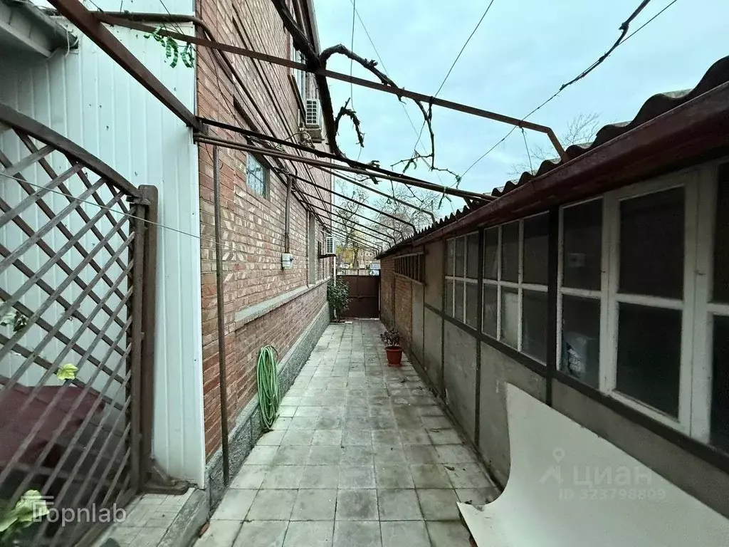 Дом в Ростовская область, Ростов-на-Дону, Нахичевань ул. 7-я Линия, 24 ... - Фото 1