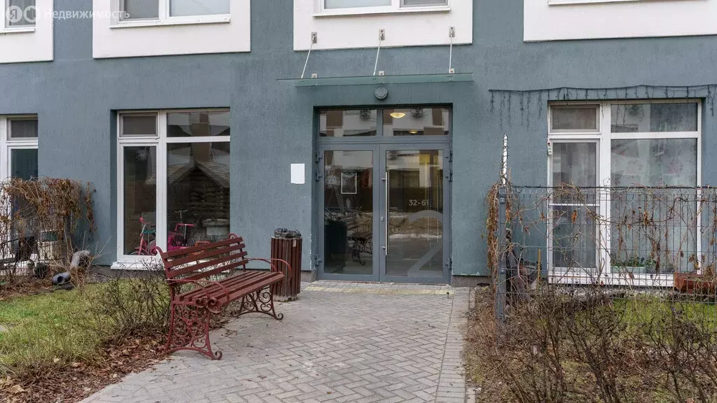 2-комнатная квартира: Тюмень, Стройотрядовская улица, 12 (60.9 м) - Фото 1