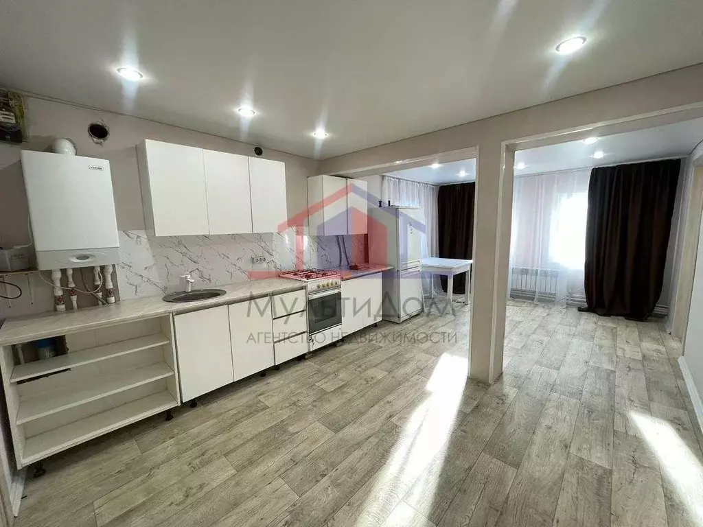 Дом в Белгородская область, Старый Оскол ул. Заимник (65 м) - Фото 1