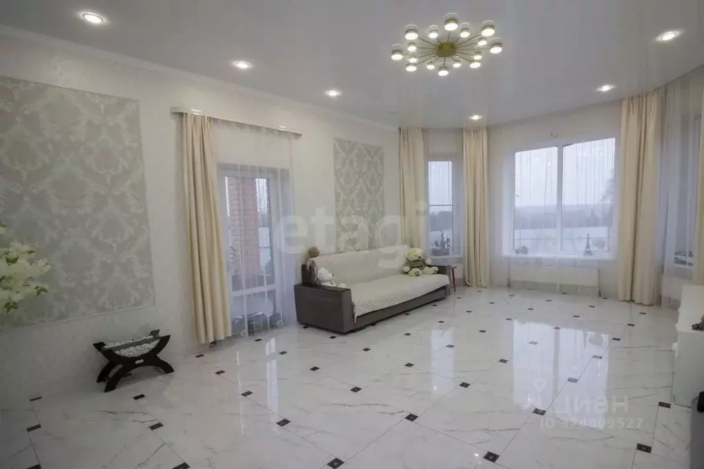 Дом в Калужская область, Калуга ул. Кубяка, 41 (200 м) - Фото 1