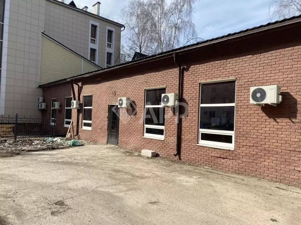 Офис в Татарстан, Казань ул. Адоратского, 8 (15 м) - Фото 1