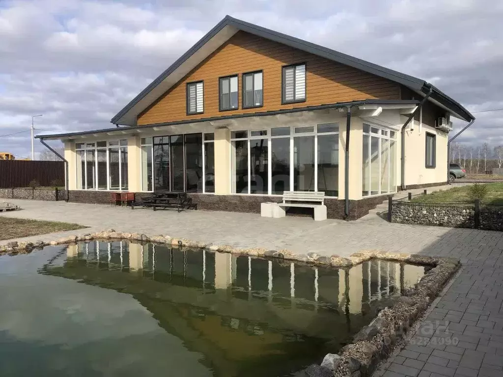 Дом в Брянская область, Брянский район, Добрунское с/пос, с. ... - Фото 1