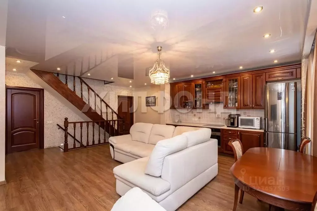 Коттедж в Новосибирская область, Новосибирск Дунайская ул., 47 (175 м) - Фото 1