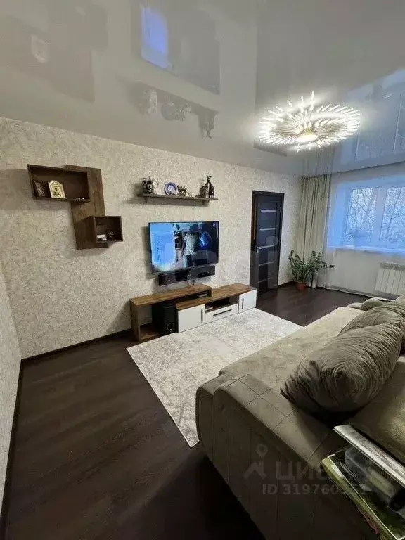 3-к кв. Бурятия, Улан-Удэ Октябрьская ул., 20 (53.7 м) - Фото 0