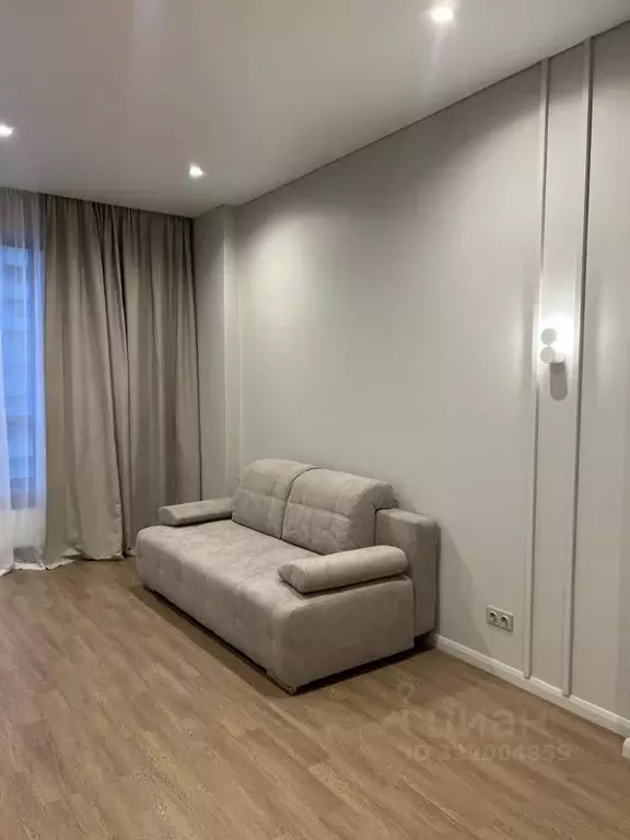 1-к кв. Свердловская область, Екатеринбург наб. Олимпийская, 13 (72.0 ... - Фото 1