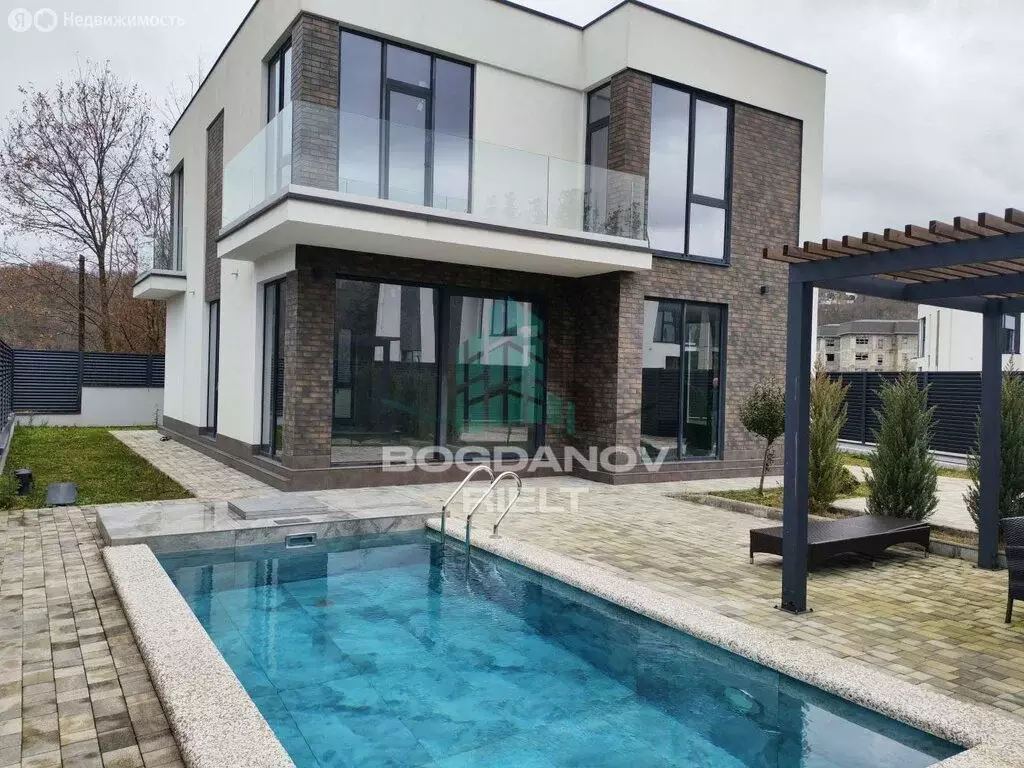 Дом в Сочи, Лазаревский район (200 м) - Фото 1