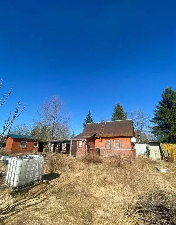 Дом в Ленинградская область, Волховский район, Вындиноостровское ... - Фото 1