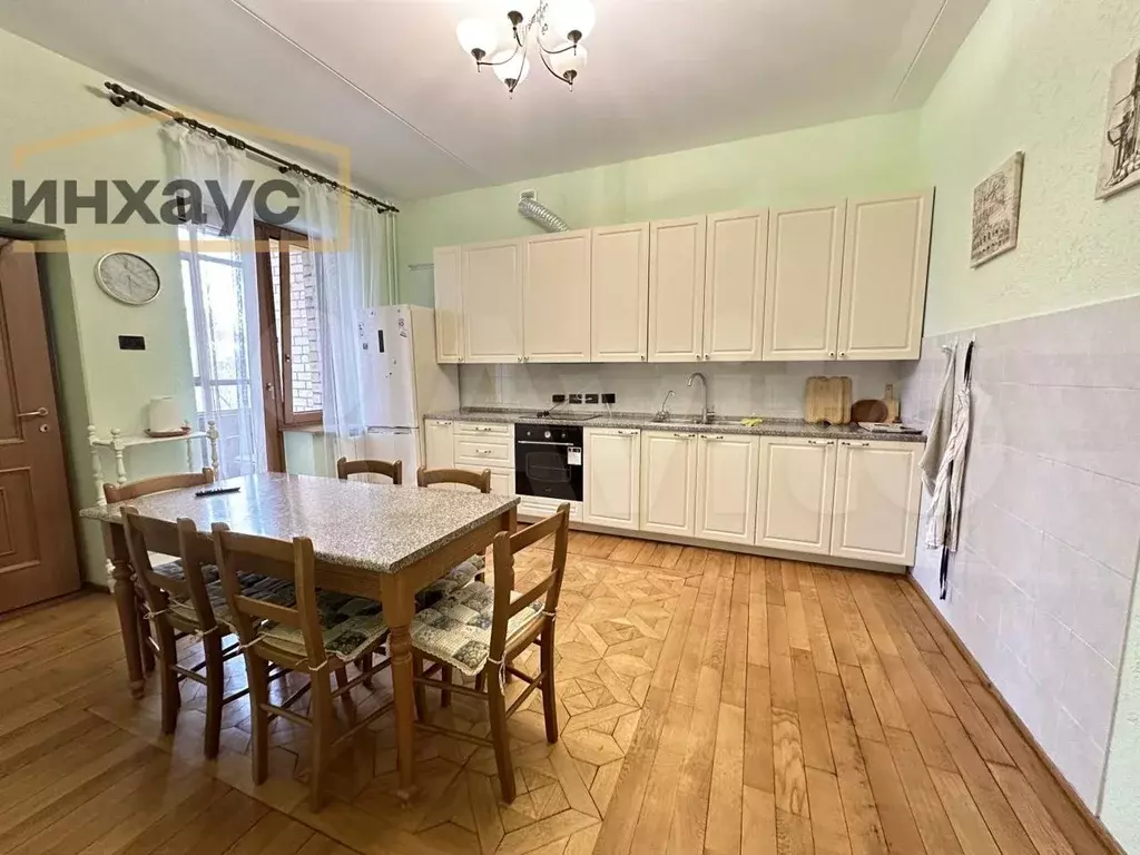 3-к. квартира, 120м, 5/6эт. - Фото 0