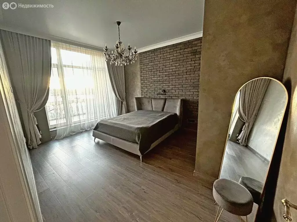 3-комнатная квартира: Санкт-Петербург, Малоохтинский проспект, 94 ... - Фото 1