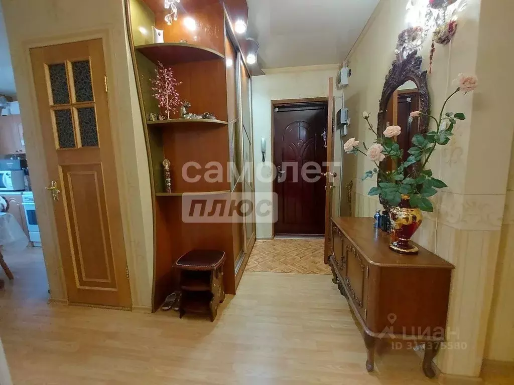 3-к кв. Иркутская область, Иркутск ул. Баумана, 233 (64.0 м) - Фото 1
