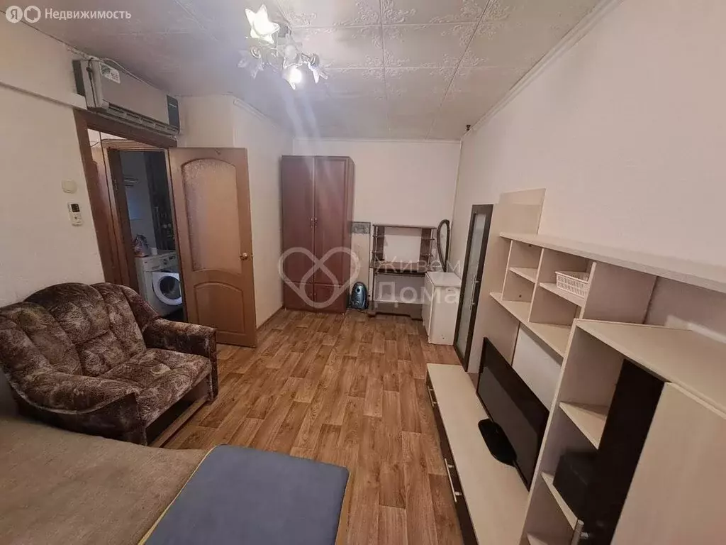 1-комнатная квартира: Волжский, улица Пушкина, 154 (26.7 м) - Фото 0
