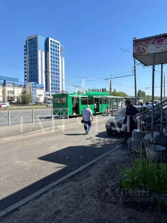 Торговая площадь в Татарстан, Казань просп. Ямашева, 21А (22 м) - Фото 2