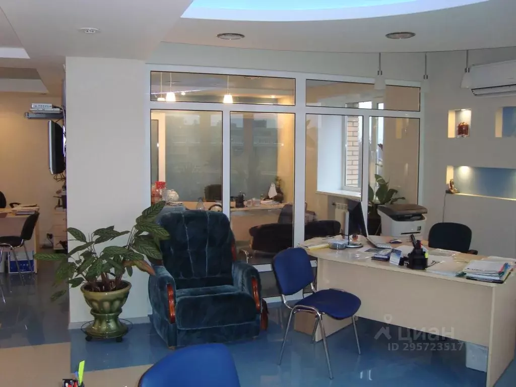 Офис в Владимирская область, Владимир ул. Горького, 56а (66 м) - Фото 1