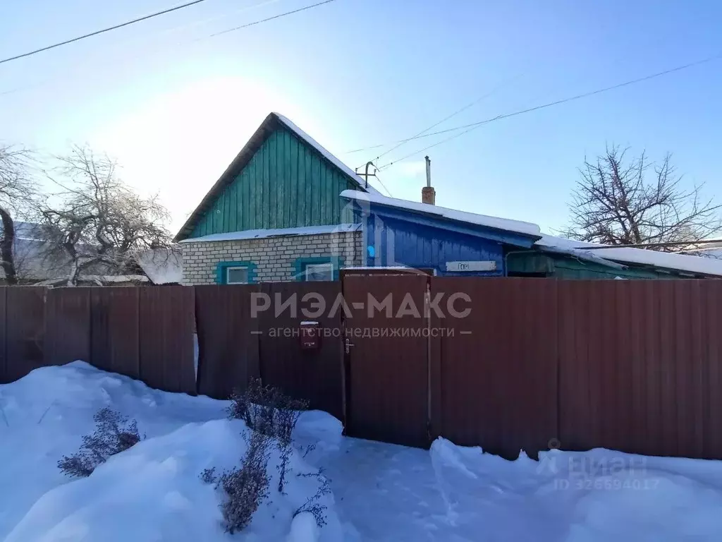 Дом в Брянская область, Дубровка рп ул. Горького (58 м) - Фото 1