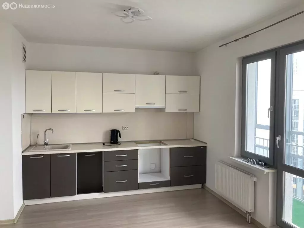 2-комнатная квартира: Екатеринбург, Заводская улица, 92А (63 м) - Фото 0
