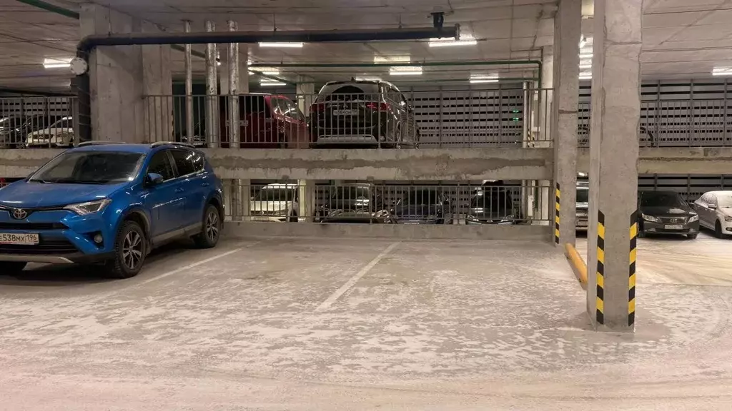 Гараж в Свердловская область, Екатеринбург ул. 8 Марта, 204А (28 м) - Фото 1