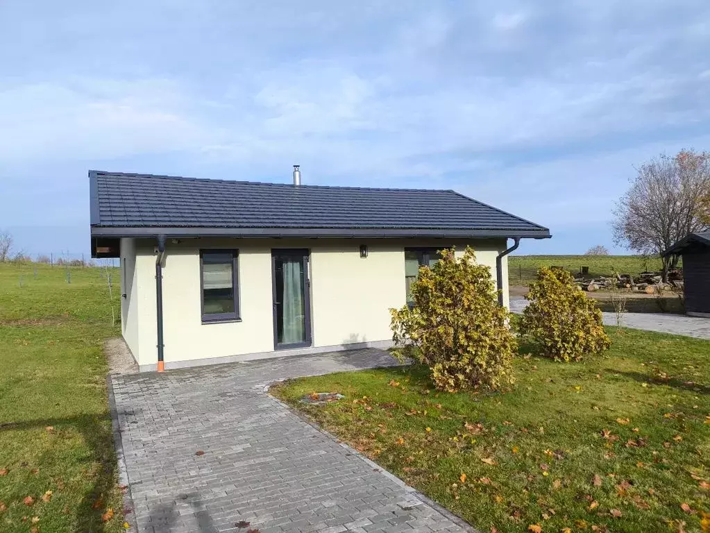 Дом в Калининградская область, Нестеровский муниципальный округ, пос. ... - Фото 1