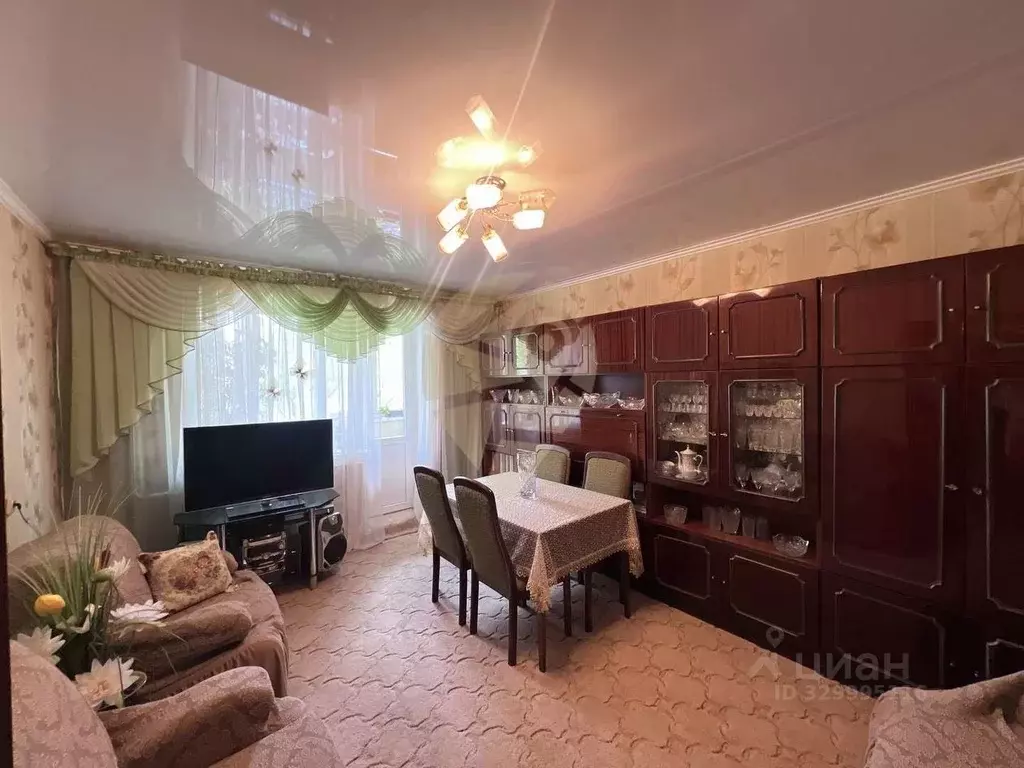 2-к кв. Белгородская область, Губкин Народная ул., 2Б (50.9 м) - Фото 1