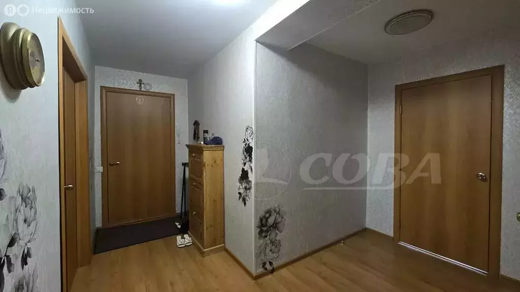 1-комнатная квартира: Тюмень, улица Избышева, 6 (55.8 м) - Фото 0