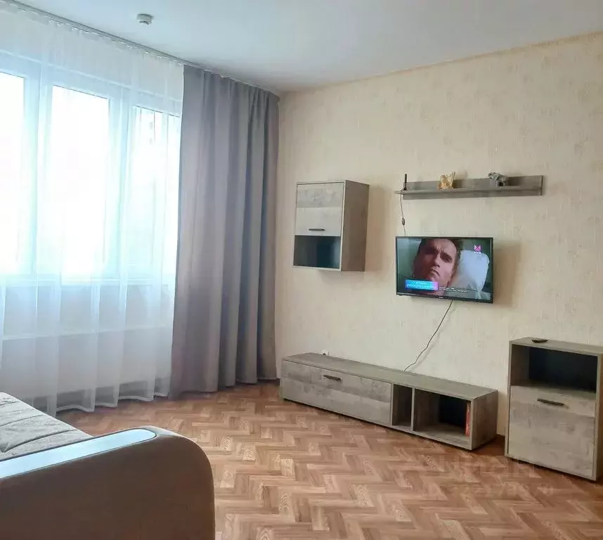 2-к кв. Ленинградская область, Тихвин ул. Ярослава Иванова, 1 (47.0 м) - Фото 1