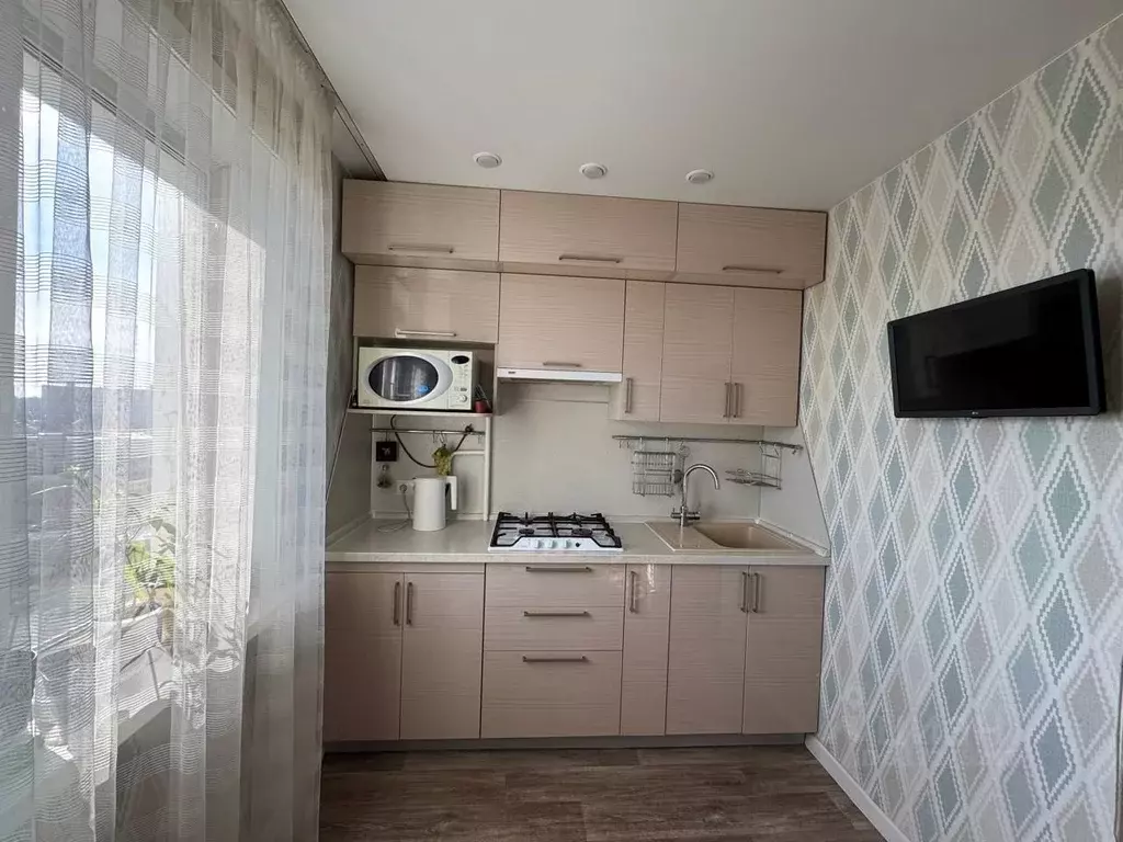 1-к кв. Хабаровский край, Хабаровск Тихоокеанская ул., 186 (32.2 м) - Фото 1