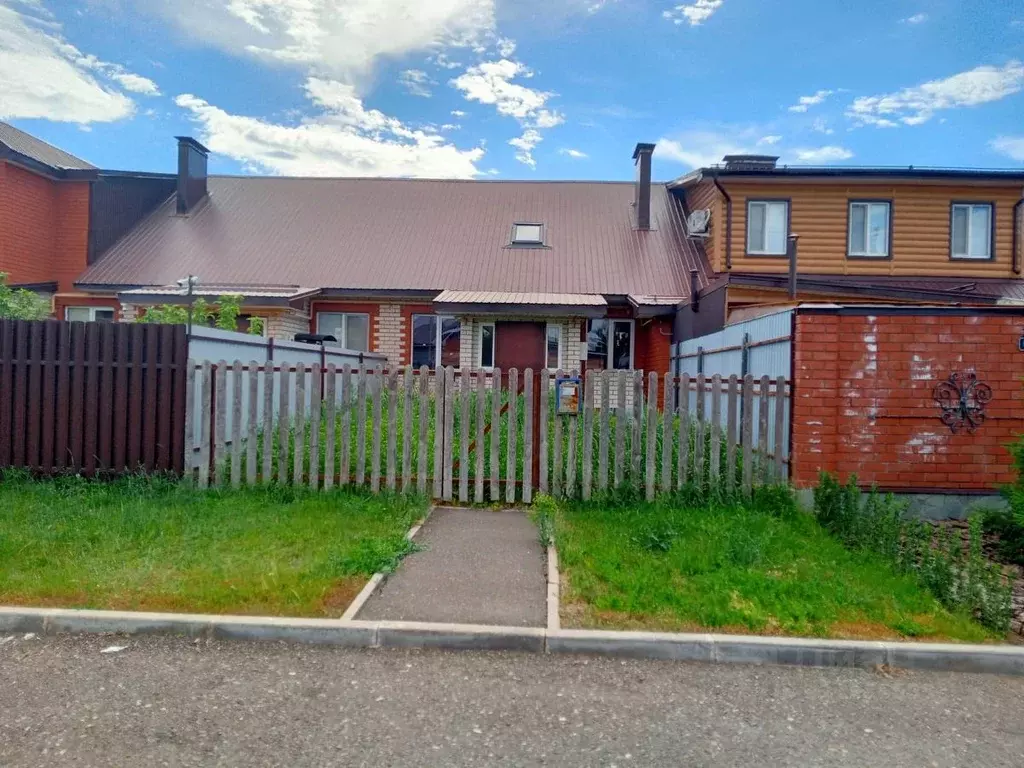 Таунхаус в Оренбургская область, Оренбургский район, с. Ивановка ул. ... - Фото 1