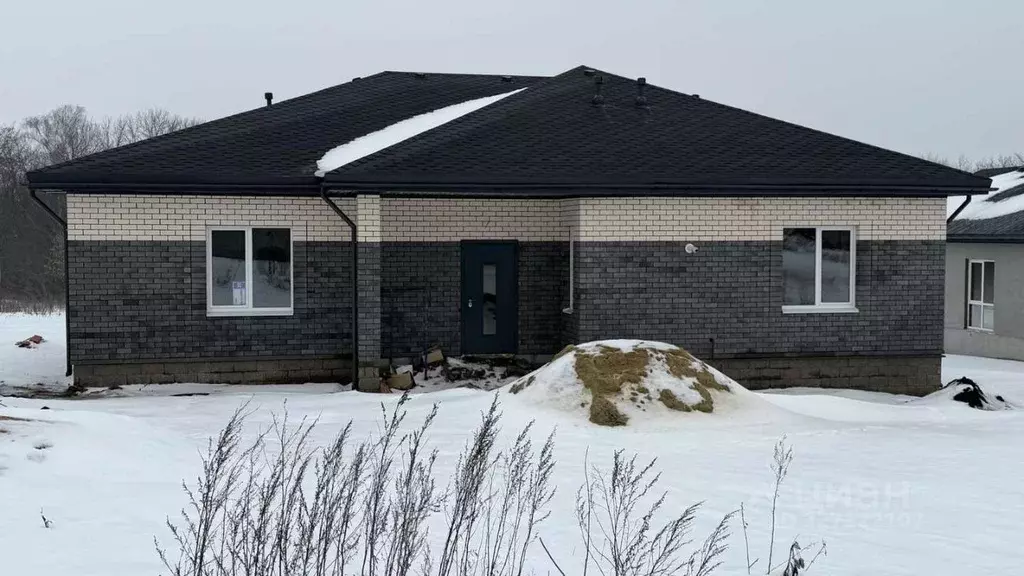 Дом в Белгородская область, Белгородский район, с. Стрелецкое ... - Фото 1