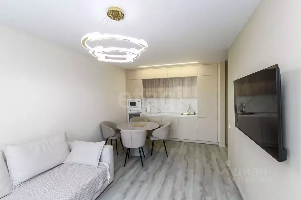 2-к кв. Тюменская область, Тюмень ул. Пожарных и Спасателей, 1 (56.0 ... - Фото 2