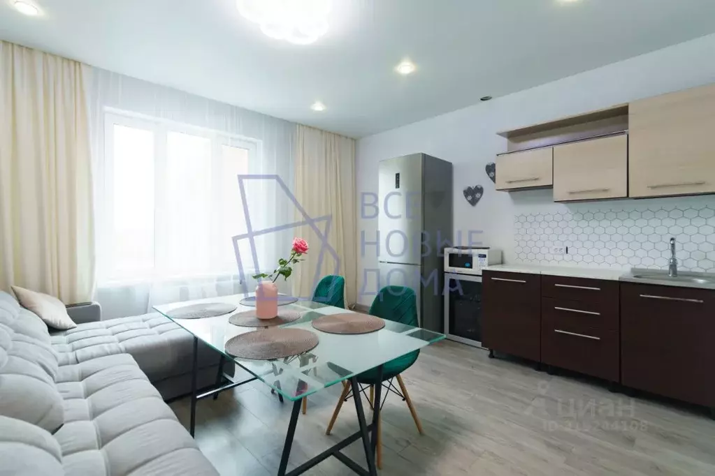 3-к кв. Новосибирская область, Новосибирск Выборная ул., 135 (67.0 м) - Фото 0