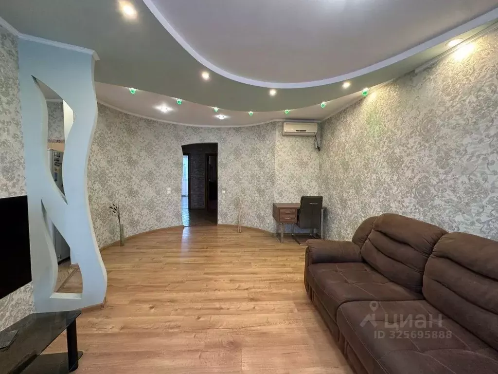 3-к кв. Омская область, Омск ул. 70 лет Октября, 15/1 (82.0 м) - Фото 2