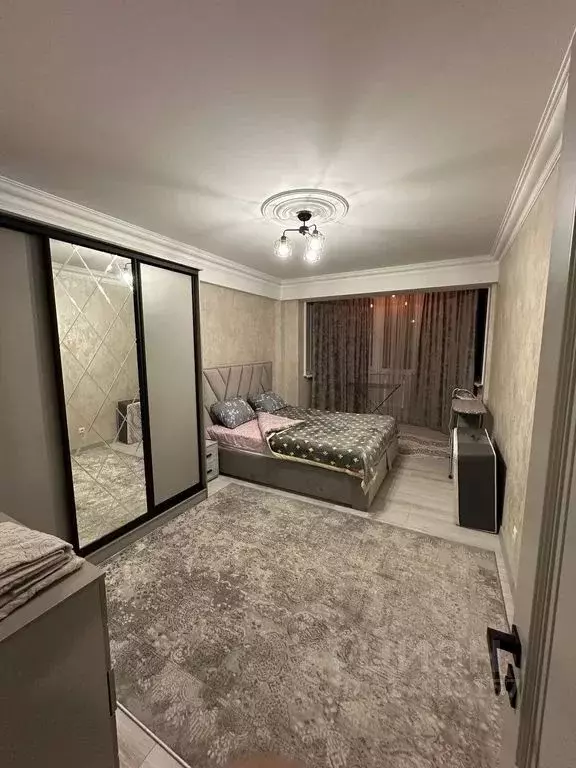 2-к кв. Дагестан, Махачкала ул. Шелковая, 18 (70.0 м) - Фото 1