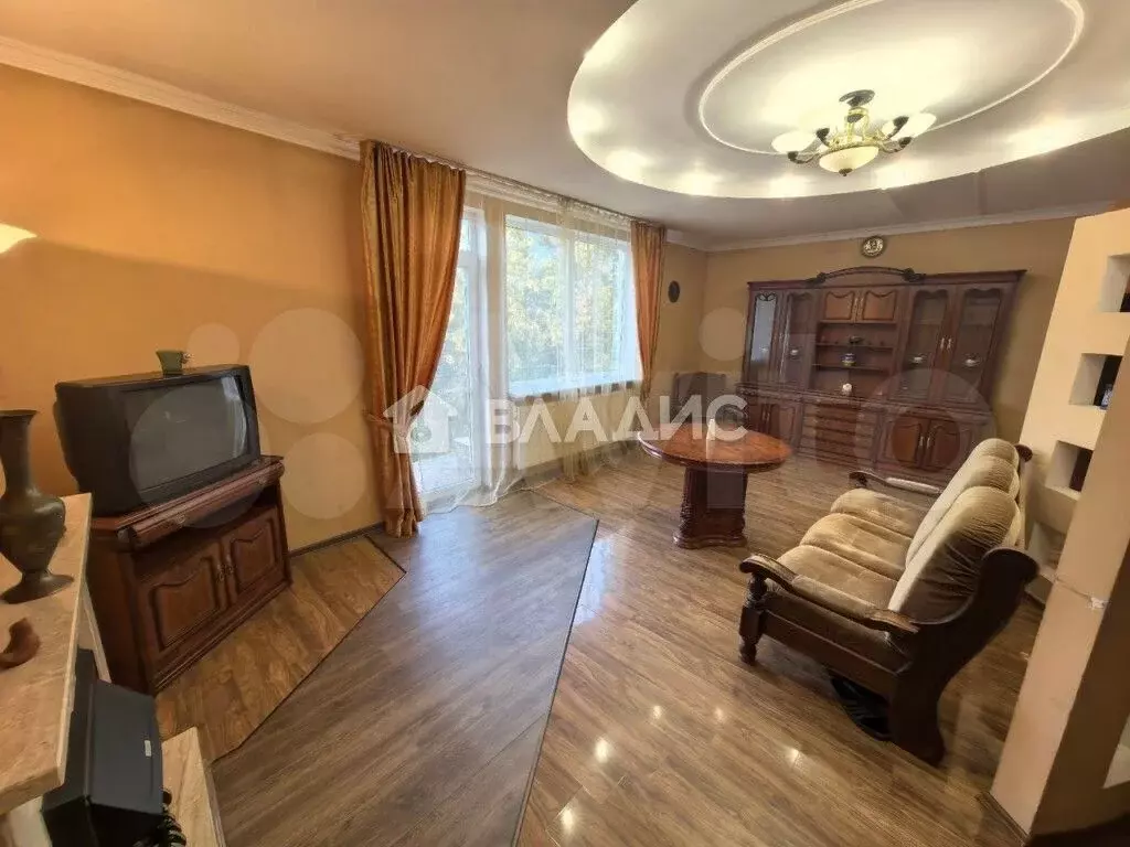 4-к. квартира, 150 м, 4/4 эт. - Фото 0