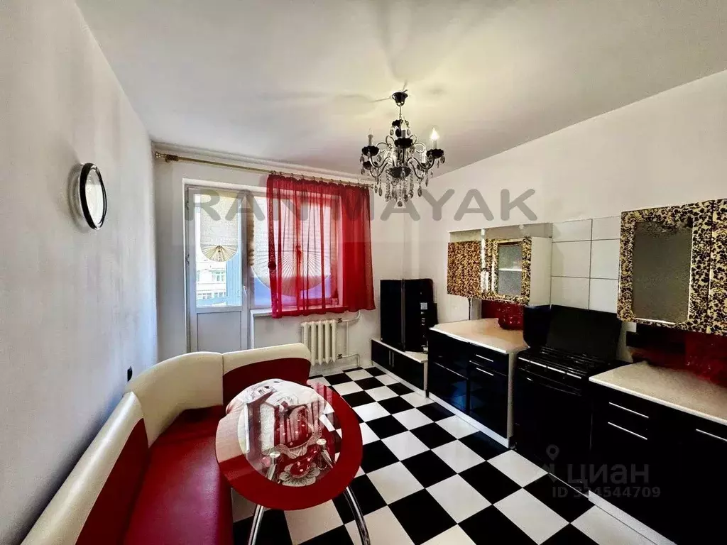 1-к кв. Адыгея, Майкоп Школьная ул., 194 (43.0 м) - Фото 1