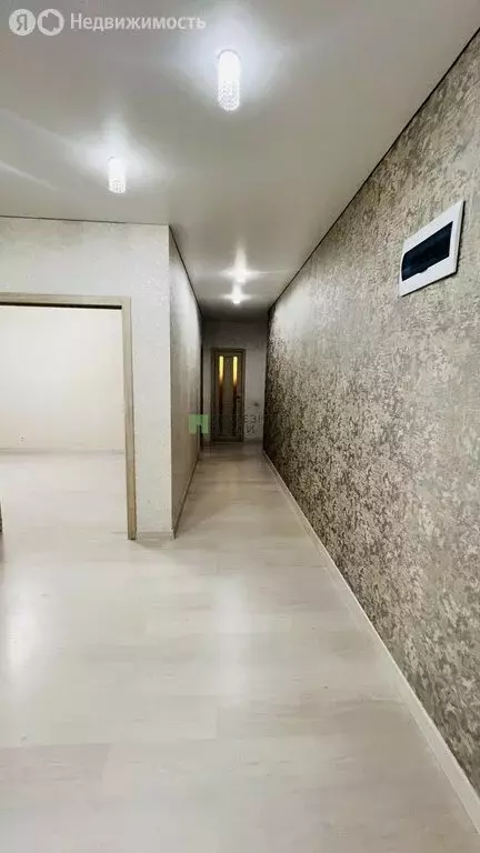 3-комнатная квартира: Ижевск, улица Архитектора П.П. Берша, 32 (94 м) - Фото 1