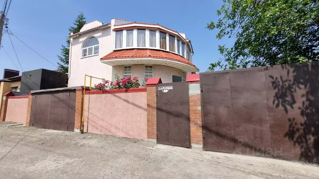 Дом в Ростовская область, Ростов-на-Дону 2-й Газонный пер., 20 (183 м) - Фото 0