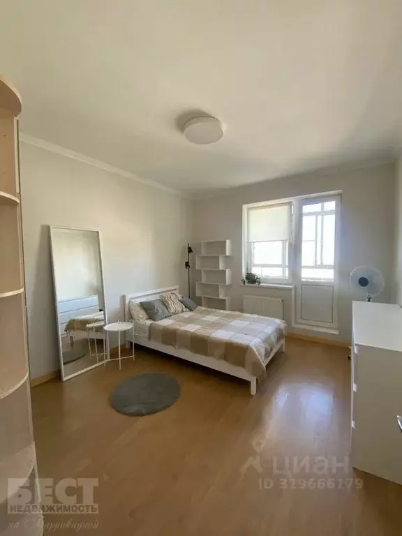3-к кв. Москва Митинская ул., 28к2 (75.5 м) - Фото 1