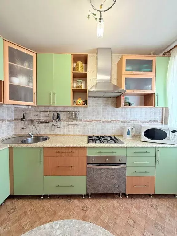 3-к кв. Саратовская область, Саратов Цветочная ул., 26/32 (63.7 м) - Фото 2