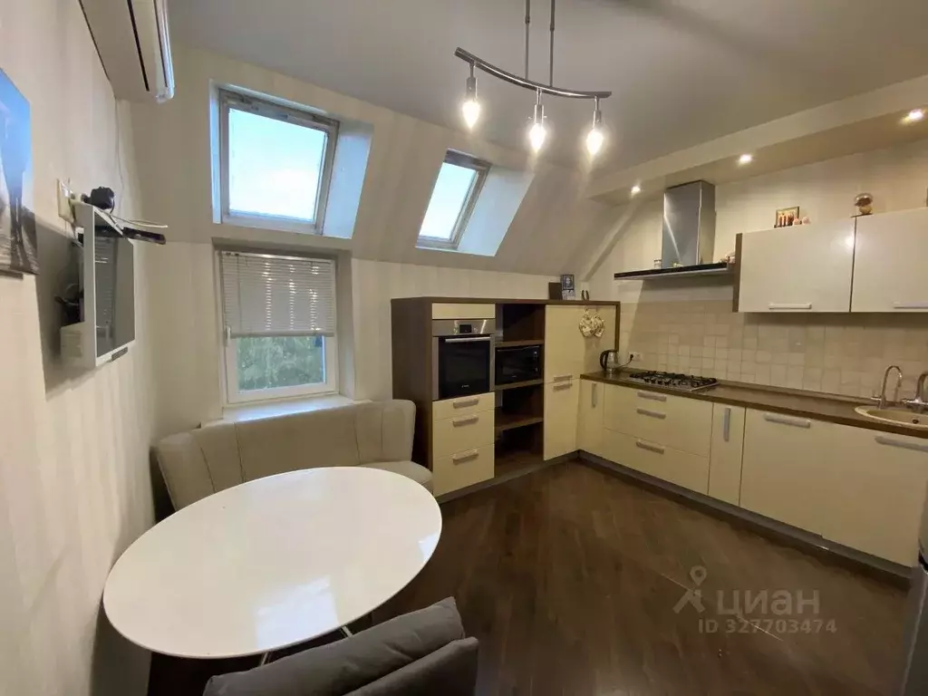 2-к кв. Ярославская область, Ярославль просп. Фрунзе, 76 (77.6 м) - Фото 1