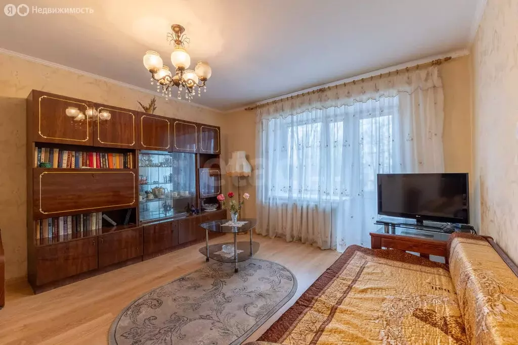 1-комнатная квартира: деревня Капитолово, улица Муравицкого, 5 (39 м) - Фото 0