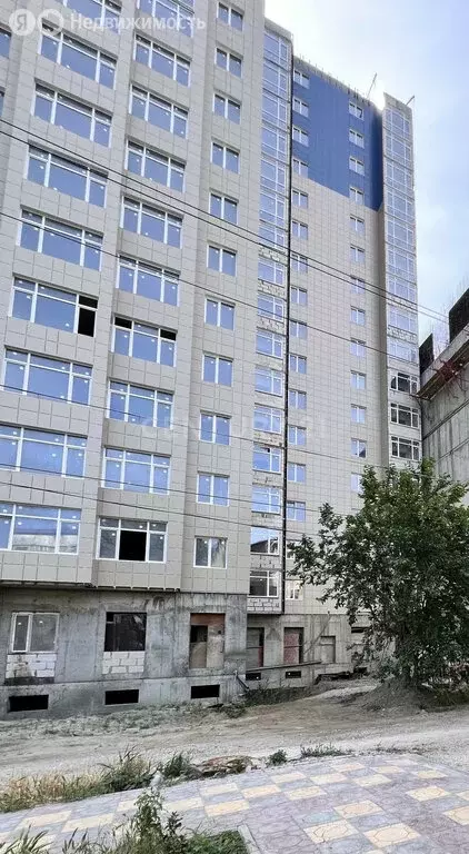 2-комнатная квартира: Махачкала, улица Времена Года, 7 (72 м) - Фото 0