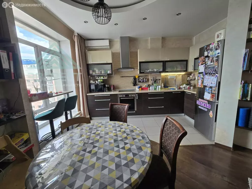 3-комнатная квартира: Абакан, улица Кирова, 112/1 (92.1 м) - Фото 1
