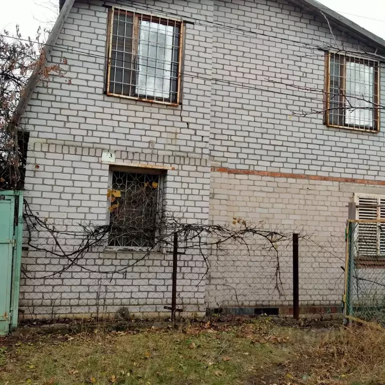 Дом в Волгоградская область, Среднеахтубинский район, Фрунзенское ... - Фото 0