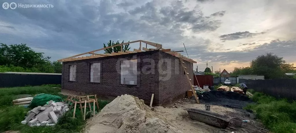 Дом в Новочеркасск, улица Свободы (80 м) - Фото 1