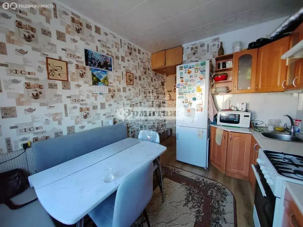 3-комнатная квартира: Курган, жилой район Заозёрный, 1-й микрорайон, ... - Фото 1