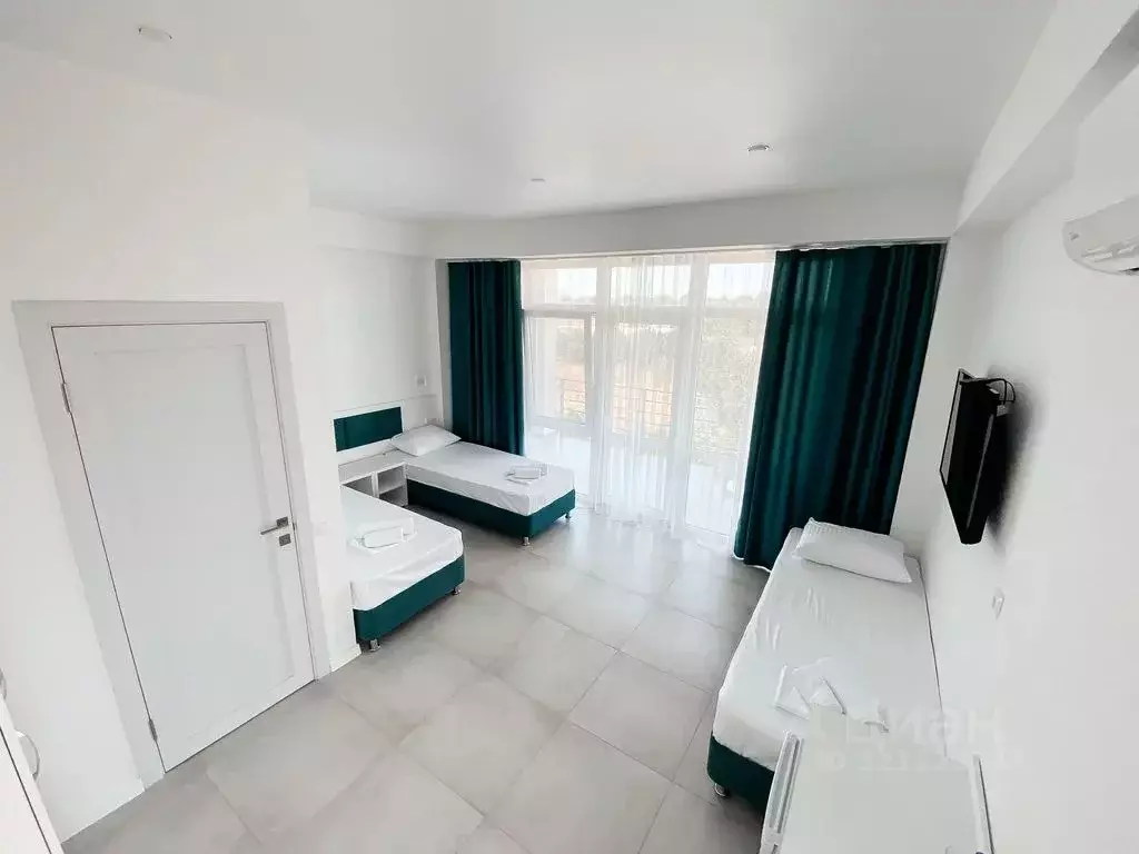 Комната Крым, Черноморский район, Оленевское с/пос, с. Оленевка ул. ... - Фото 1