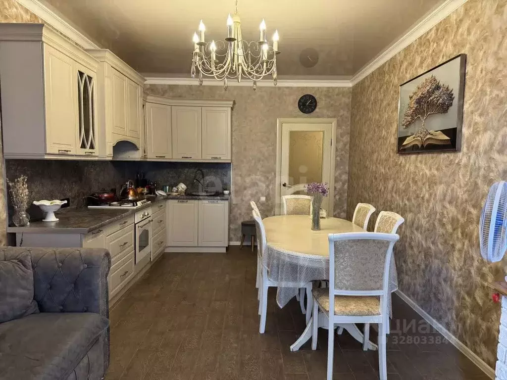 2-к кв. Северная Осетия, Владикавказ ул. Генерала Дзусова, 6 (87.0 м) - Фото 1