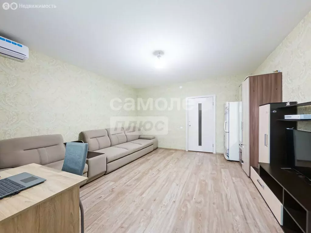 2-комнатная квартира: Екатеринбург, улица Лукиных, 20 (66.8 м) - Фото 2