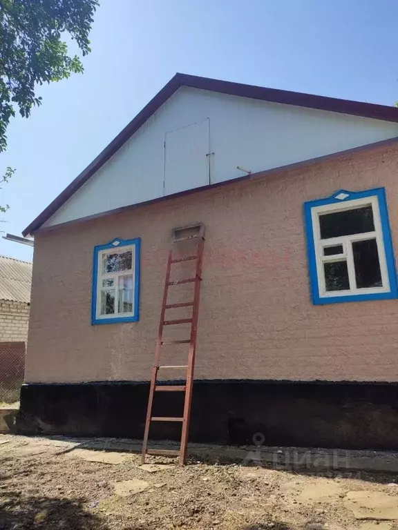 Дом в Ростовская область, Октябрьский район, Красюковская сл. Западный ... - Фото 1