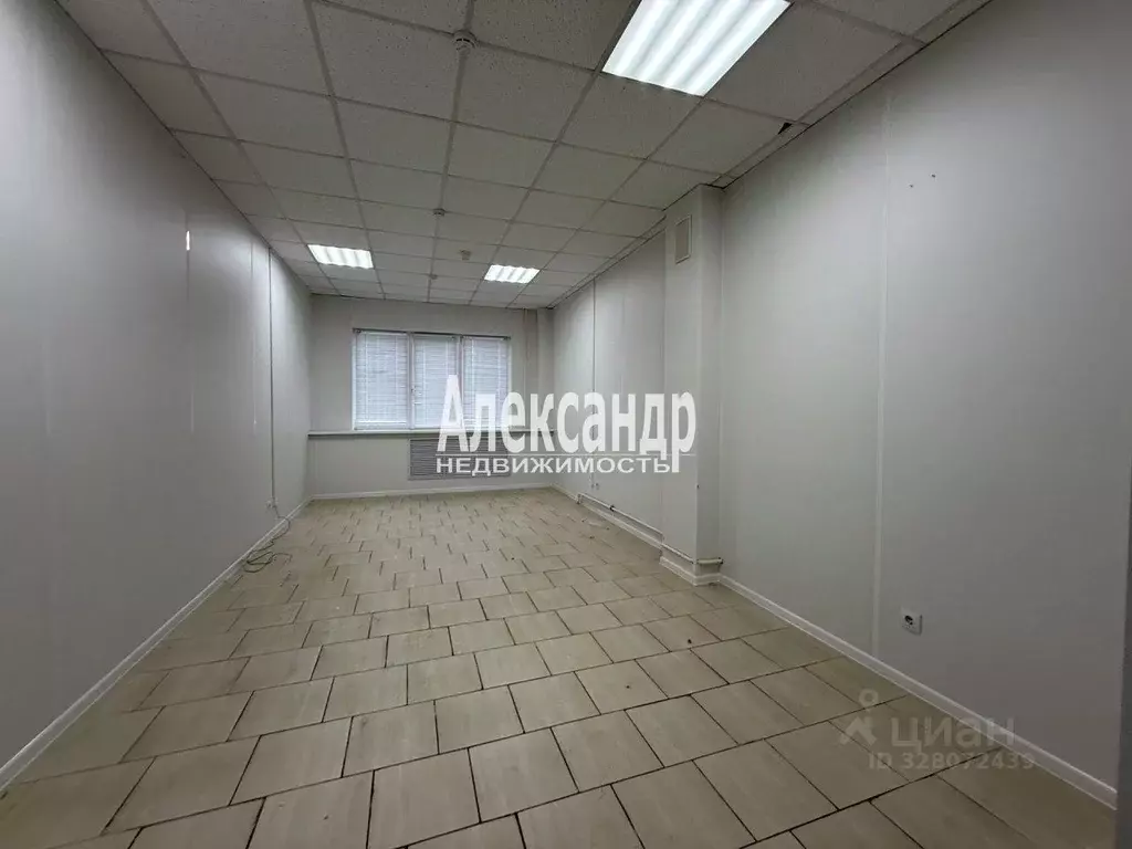 Торговая площадь в Санкт-Петербург ул. Есенина, 5Б (238 м) - Фото 2