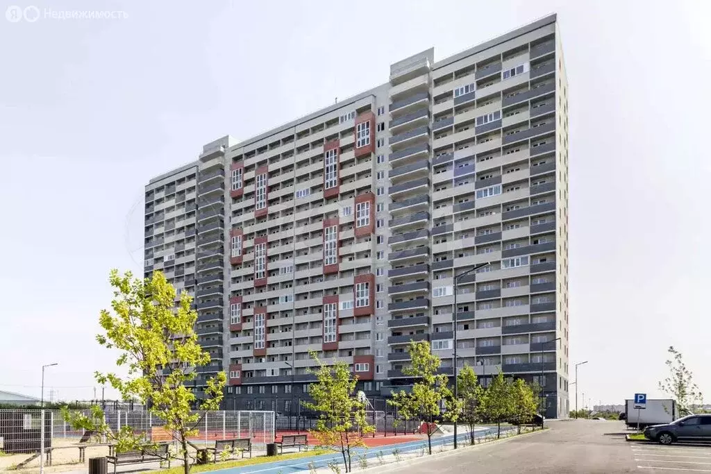 1-комнатная квартира: Тюмень, улица Тимофея Чаркова, 28 (40 м) - Фото 2